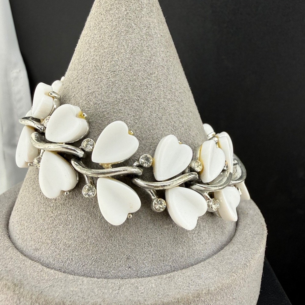 Vintage Lisner Bracelet White Silver Tone Thermoset Leaf Rhinestone 7"